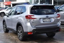 2019 Subaru
Forester 2.5i Premium