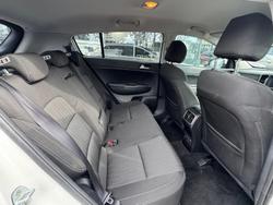 2016 Kia
Sportage Si