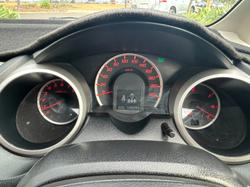 2013 Honda
                Jazz Vibe-S