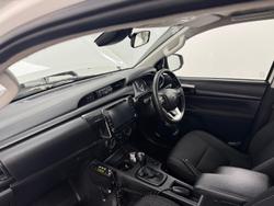 2022 Toyota Hilux SR GUN126R 4X4 Dual Range Glacier White