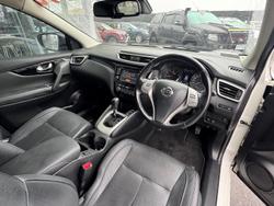 2016 Nissan
QASHQAI Ti