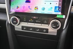 2015 Toyota
Camry Altise