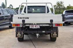 2023 Mitsubishi
Triton GLX