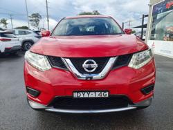 2017 Nissan
                X-TRAIL ST