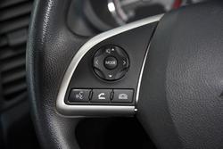 2020 Mitsubishi
Triton GLX