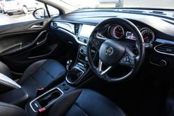 2016 Holden
Astra RS-V
