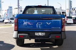 2025 LDV
Terron 9 Origin