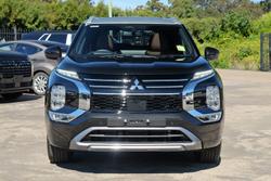 2025 Mitsubishi
Outlander Exceed Tourer