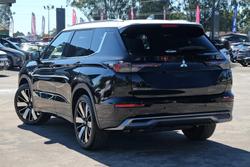 2025 Mitsubishi
Outlander Exceed Tourer