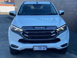 2023 Isuzu
MU-X LS-T