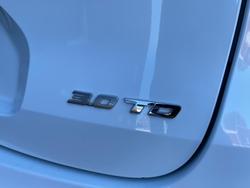 2023 Isuzu
MU-X LS-T