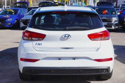 2022 Hyundai
                i30 