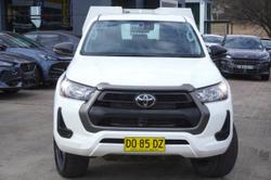 2021 Toyota
Hilux SR