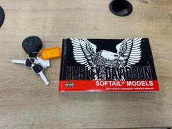 2021 Harley-davidson FLSB SPORT GLIDE White