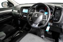 2014 Mitsubishi
Outlander ES