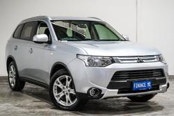 2014 Mitsubishi
Outlander ES