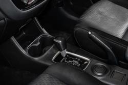 2014 Mitsubishi
Outlander ES
