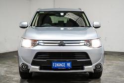 2014 Mitsubishi
Outlander ES