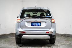 2014 Mitsubishi
Outlander ES
