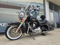 2013 HARLEY-DAVIDSON FLHR ROAD KING Black
