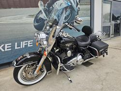 2013 HARLEY-DAVIDSON FLHR ROAD KING Black