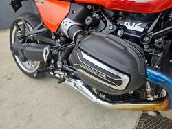 2025 BMW Motorrad R 12 S Orange