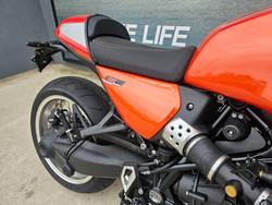 2025 BMW Motorrad R 12 S Orange