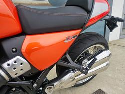 2025 BMW Motorrad R 12 S Orange