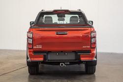 2025 Isuzu
D-MAX X-TERRAIN
