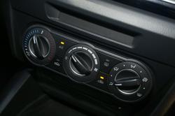 2014 Mazda
3 Maxx