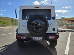 2021 Suzuki
Jimny