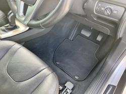 2017 Volvo
V40 Cross Country T5 Inscription