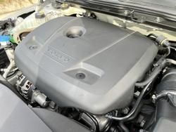 2017 Volvo
V40 Cross Country T5 Inscription