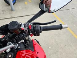 2024 DUCATI STREETFIGHTER V2 Red