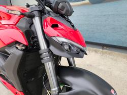 2024 DUCATI STREETFIGHTER V2 Red