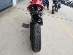 2024 DUCATI STREETFIGHTER V2 Red