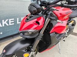2024 DUCATI STREETFIGHTER V2 Red