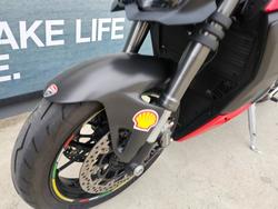2024 DUCATI STREETFIGHTER V2 Red