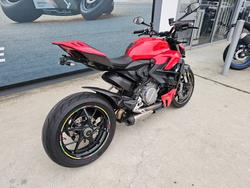 2024 DUCATI STREETFIGHTER V2 Red