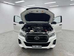 2019 Toyota Hilux Rogue GUN126R 4X4 Dual Range Crystal Pearl
