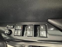 2019 Toyota Hilux Rogue GUN126R 4X4 Dual Range Crystal Pearl