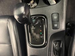 2019 Toyota Hilux Rogue GUN126R 4X4 Dual Range Crystal Pearl