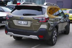 2022 Subaru
Outback AWD Touring