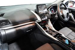 2024 Mitsubishi
Eclipse Cross ES