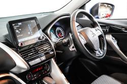 2024 Mitsubishi
Eclipse Cross ES