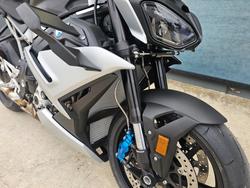 2025 BMW Motorrad M 1000 R White