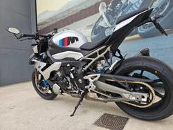 2025 BMW Motorrad M 1000 R White