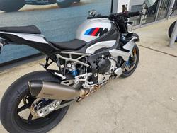 2025 BMW Motorrad M 1000 R White