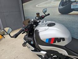 2025 BMW Motorrad M 1000 R White