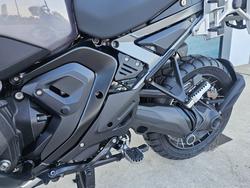 2025 BMW Motorrad R 1300 GS ADVENTURE TRIPLE BLK Black
